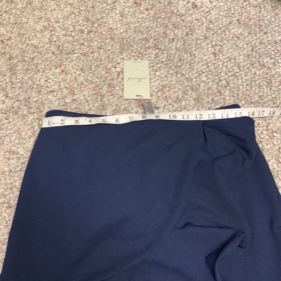 New ruffle wrap skirt - Picture 5 of 9